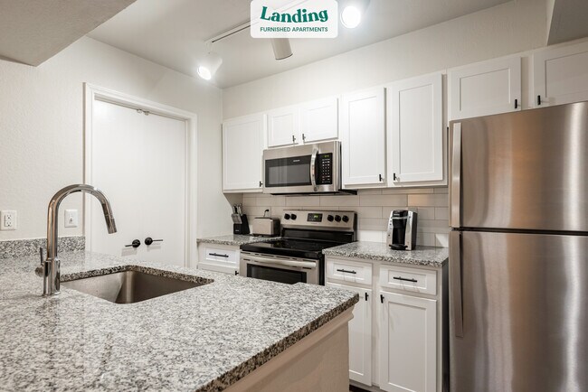 Foto del edificio - 2501 Oak Hill Cir