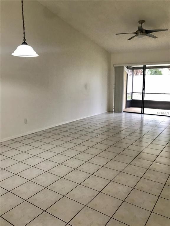 Foto del edificio - 34 Silver Falls Cir