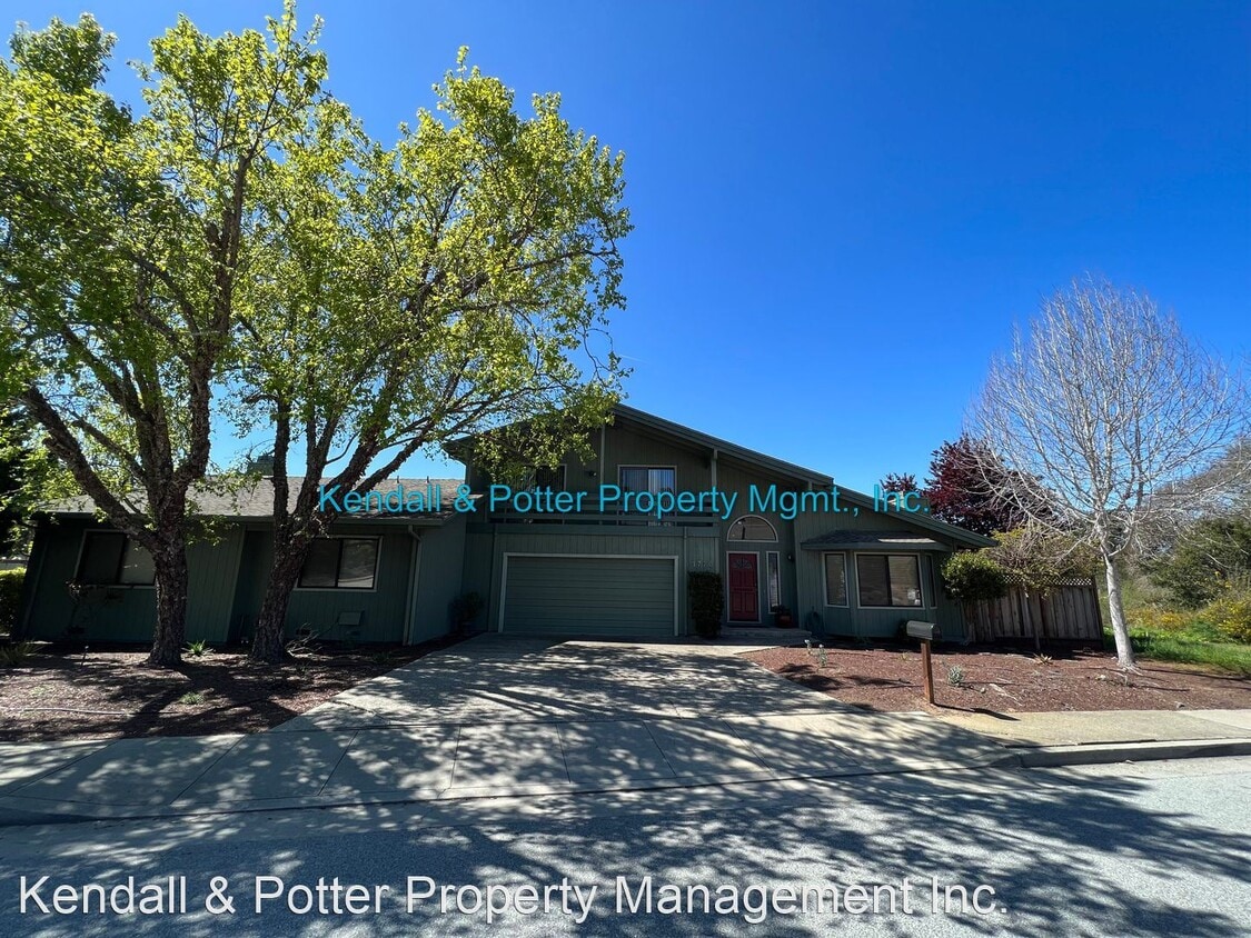 3 br, 2.5 bath House 1770 Dolphin Dr. House Rental in Aptos, CA