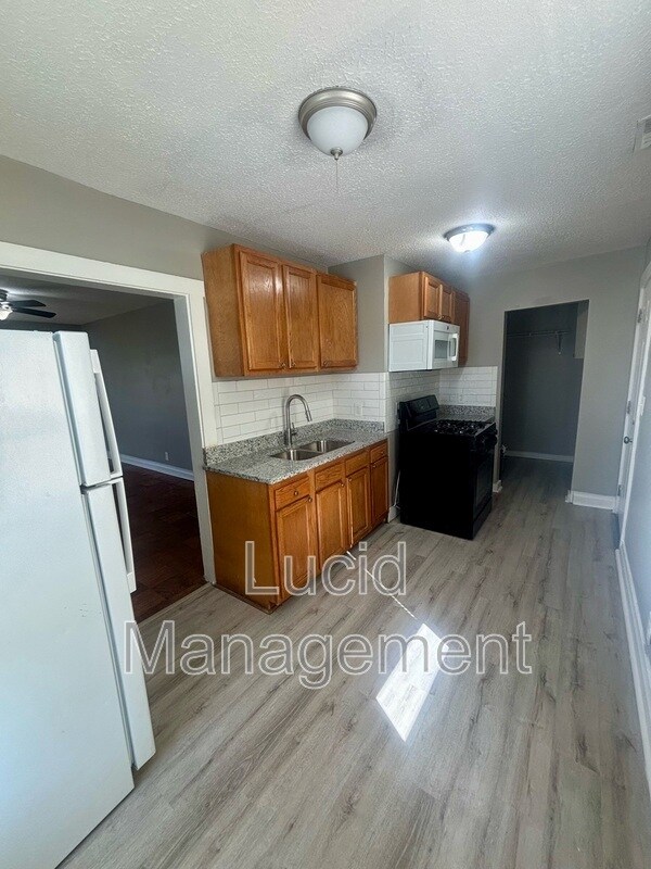 Foto del edificio - 615 Dresden Ave