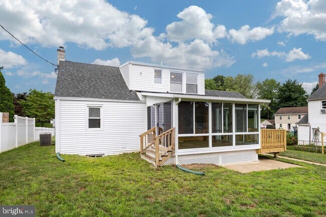 Foto del edificio - 4 Buttonwood Ave