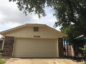 Building Photo - 2404 Centaurus Dr