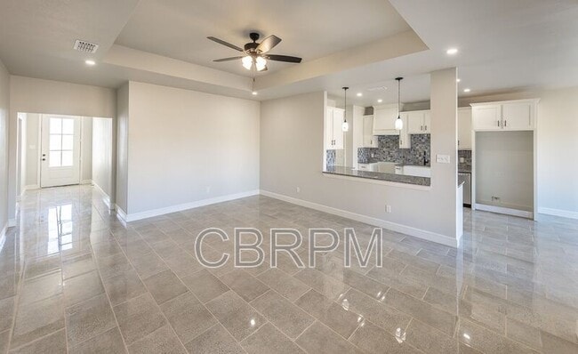 Building Photo - 1806 Ross Ave