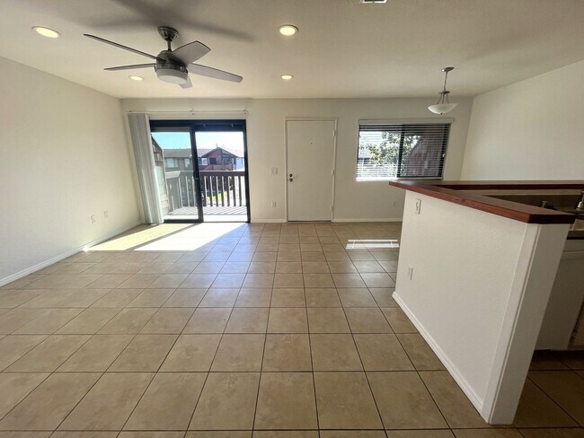 Foto del edificio - 2556 Ocean Cove Dr