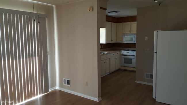 Building Photo - 3169 Buckeye Dr