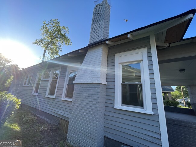 Foto del edificio - 1493 Oakland Ave