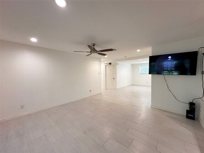 Foto del edificio - 9626 Highmeadow Dr
