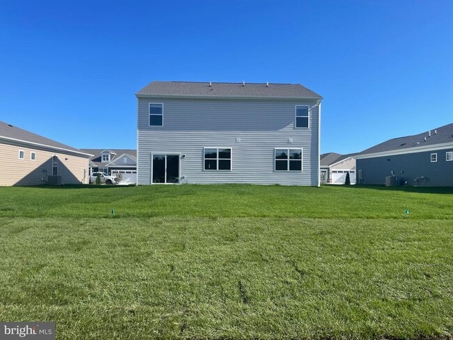 Building Photo - 33016 Blue Iris Rd