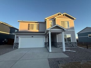 Building Photo - 5997 Holstein Dr