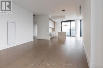 Building Photo - 215-1215 Lonsdale Rd