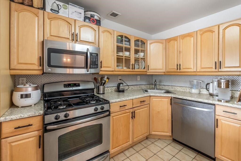 Foto principal - 1150 River Rd