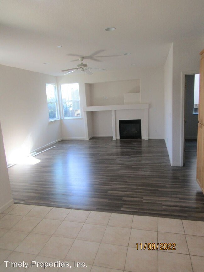 Foto del edificio - 4 br, 3 bath House - 8130 Luisa Way