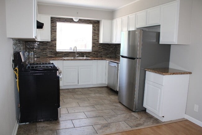 Foto del edificio - 1117 Palmer Ave