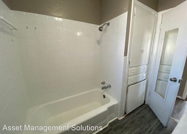 Foto del edificio - 5 br, 1.5 bath House - 1012 W Havenwood