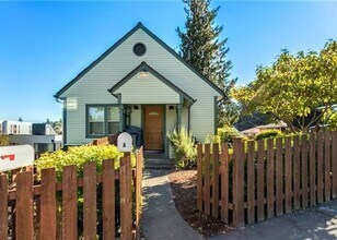 Building Photo - 5060 Renton Ave S