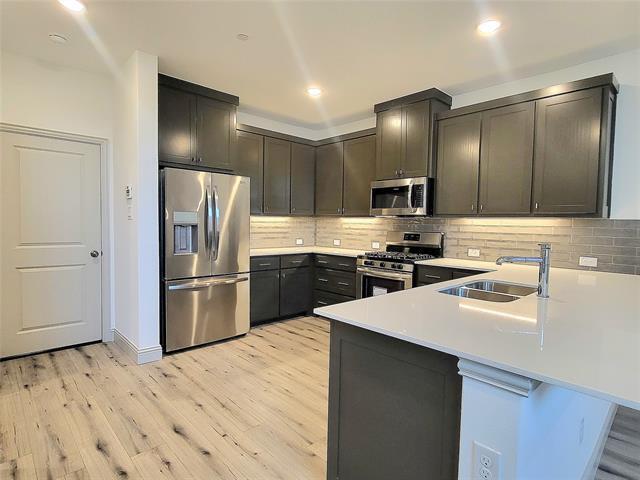 Foto del edificio - 8785 Phoebe Rd