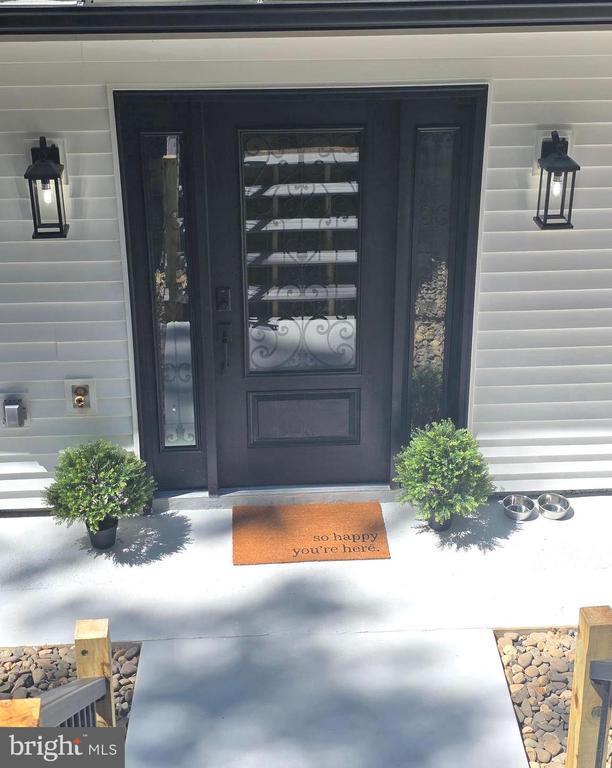 Foto del edificio - 440 Redbud Ln