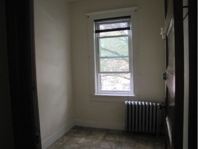 Building Photo - 3740 98th St