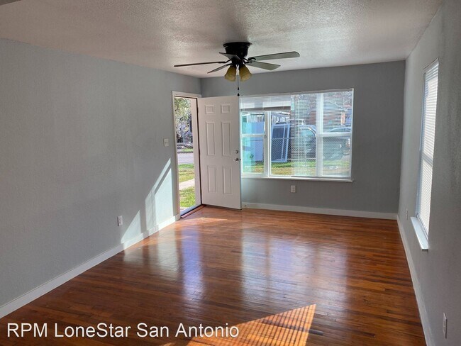 Building Photo - 4 br, 2.5 bath House - 243 Octavia Place