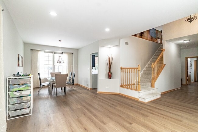 Building Photo - 276 Pembrook Ln