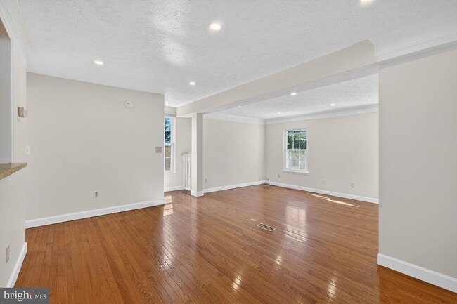 Building Photo - 6178 Morning Glory Rd