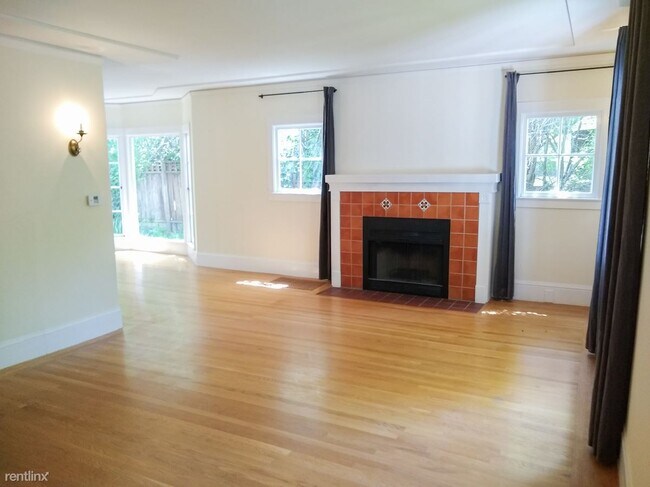 Building Photo - 4 br, 2 bath House - 154 Duncan Way