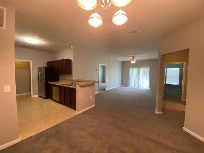 Building Photo - 6916 Ortega Woods Dr