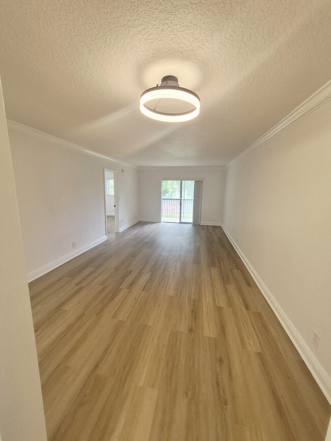 Building Photo - 5080 SW 64th Ave