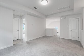 Building Photo - 8215 Prairie Rye Dr