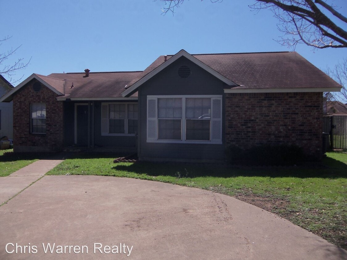 Primary Photo - 3 br, 2 bath House - 10204 Diamondback Trail