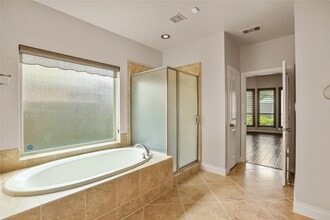 Building Photo - 28902 Davenport Dr