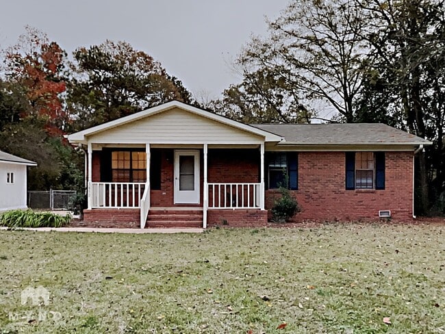Building Photo - 1650 Ashville Rd