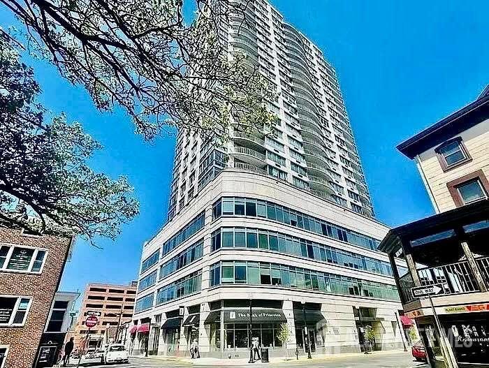 Foto principal - 1 Spring St