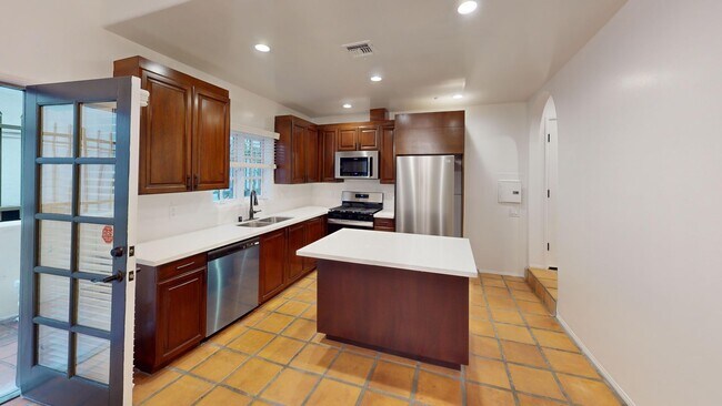 Interior Photo - ISO - Isola Bella Townhomes