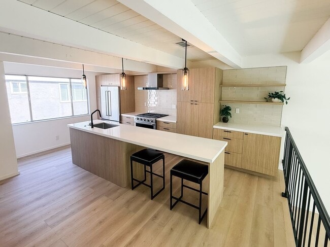 Building Photo - 6639 Green Valley Cir
