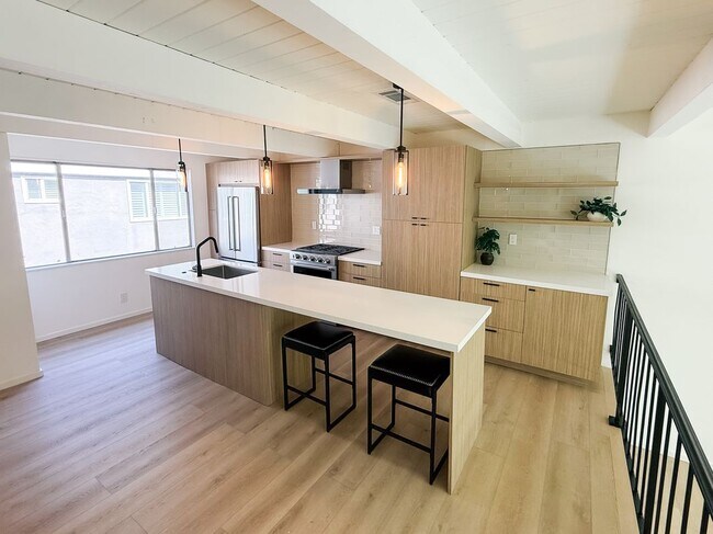 Foto del edificio - 6639 Green Valley Cir