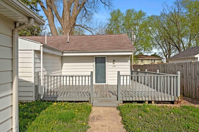 Foto del edificio - 3 Bedroom Home In Chesterton