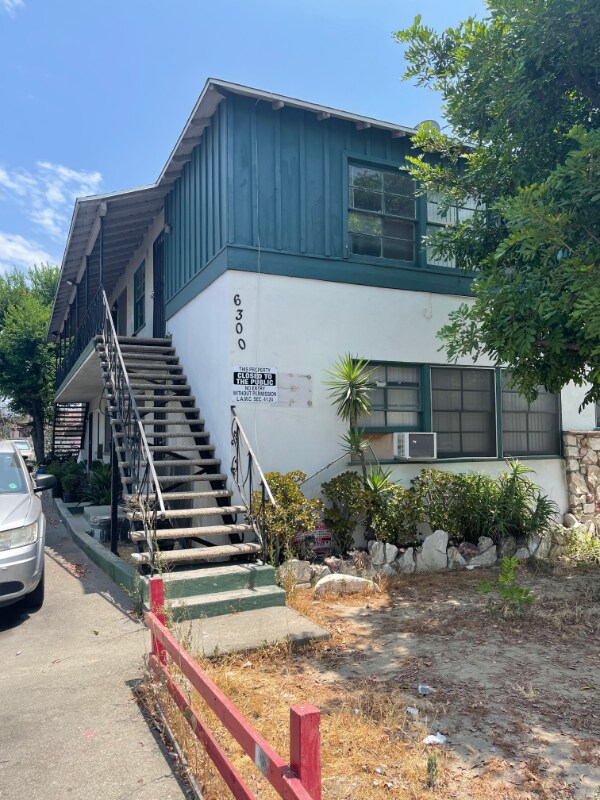 Primary Photo - 6300 Vineland Ave