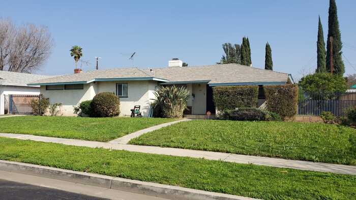 Primary Photo - 7006 Alcove Ave