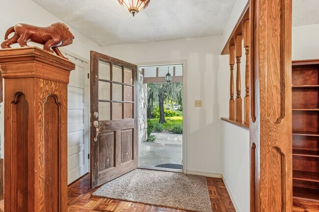 Foto del edificio - 5210 River Park Villas Dr