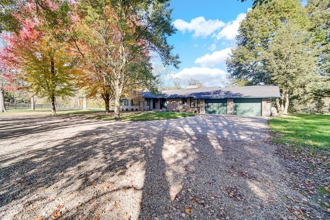 Building Photo - 6271 N 525 W