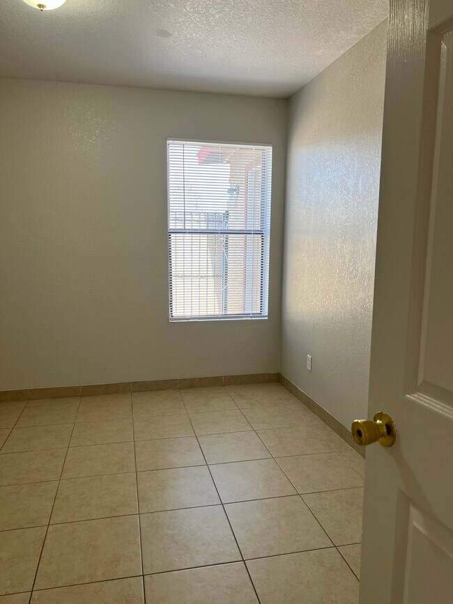 Foto del edificio - 58 W Inglewood St