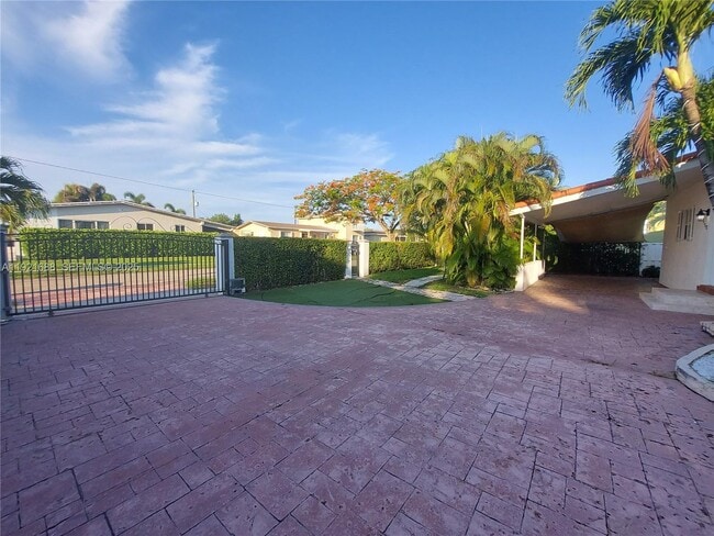 Foto del edificio - 8105 SW 17th Terrace