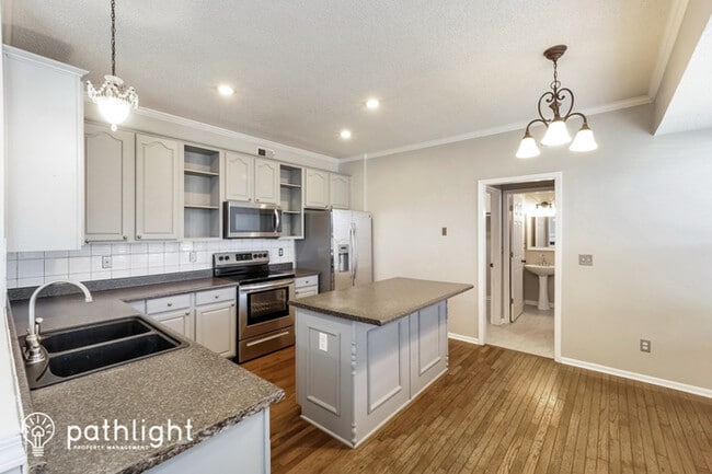 Building Photo - 15113 West 156th Terrace, Olathe, KS, 66062