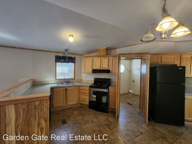 Building Photo - 3 br, 2 bath House - 87 Yucca