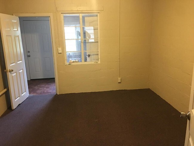 Building Photo - 206B Smith Street