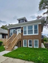 Building Photo - 1379 Roosevelt Pl