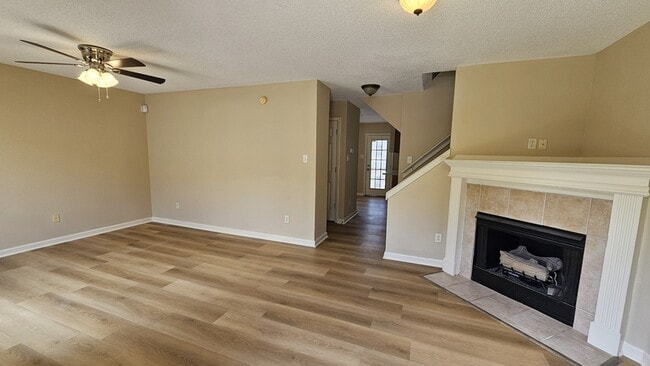 Photo - 7170 Charlton Way House