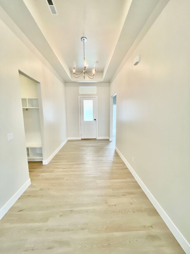 Foto del edificio - Four-Bedroom Home in Washington Fields