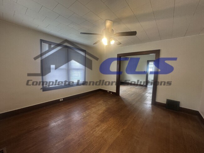 Foto del edificio - 1300 S 19th St